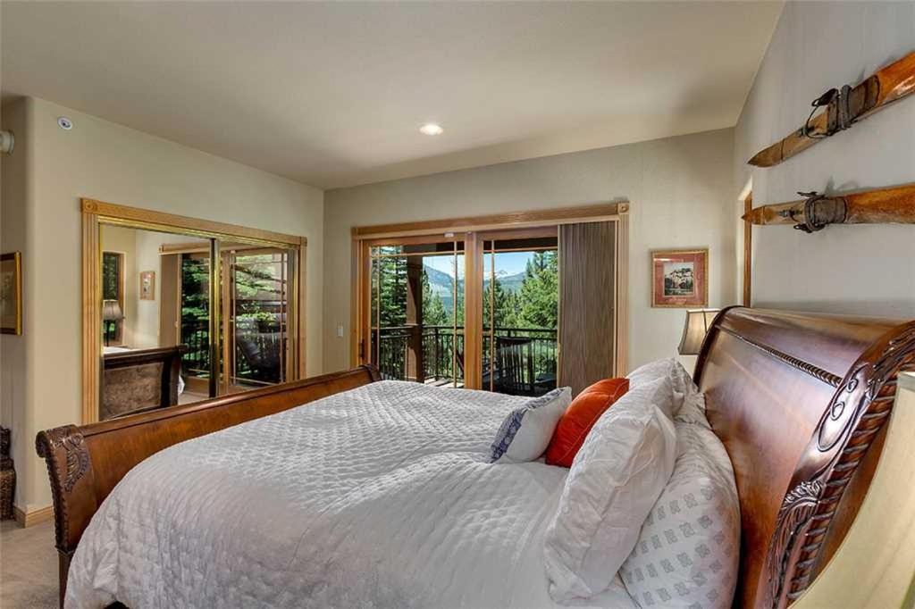 Tahoe Crestview Lodge Home Main image 2